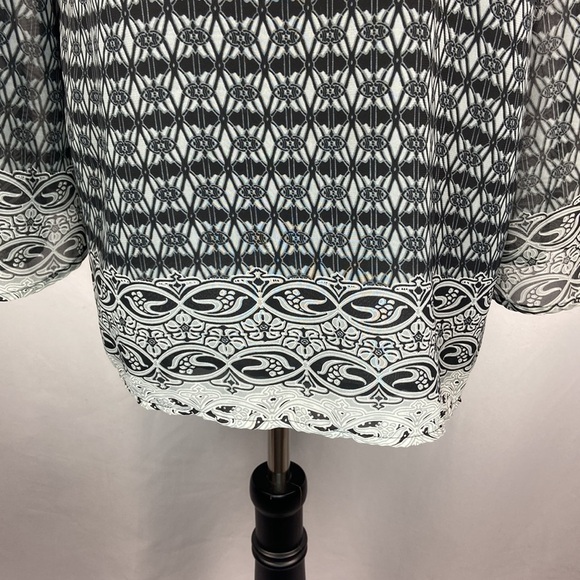 Fashion Bug Fully Lined Ultra Flowy Tunic with Faire Isle Print - Picture 3 of 6